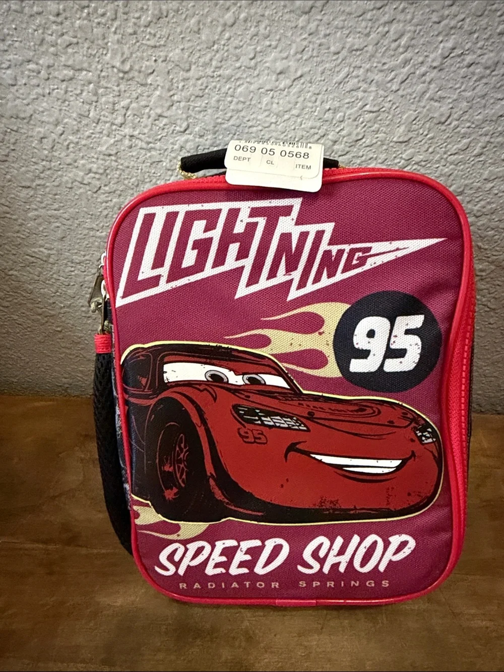 Disney/Pixar Lightning McQueen 95 Red Kids Lunchbox NEW
